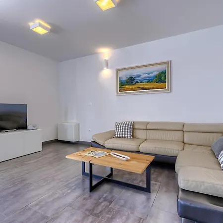 빌라 Terra Gialla By Interhome *